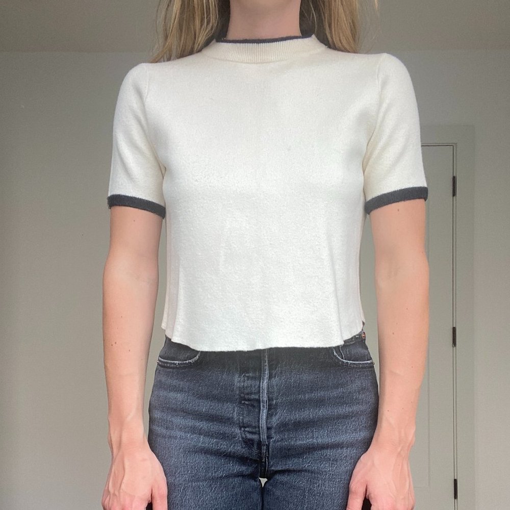 WHITE KNIT T-SHIRT